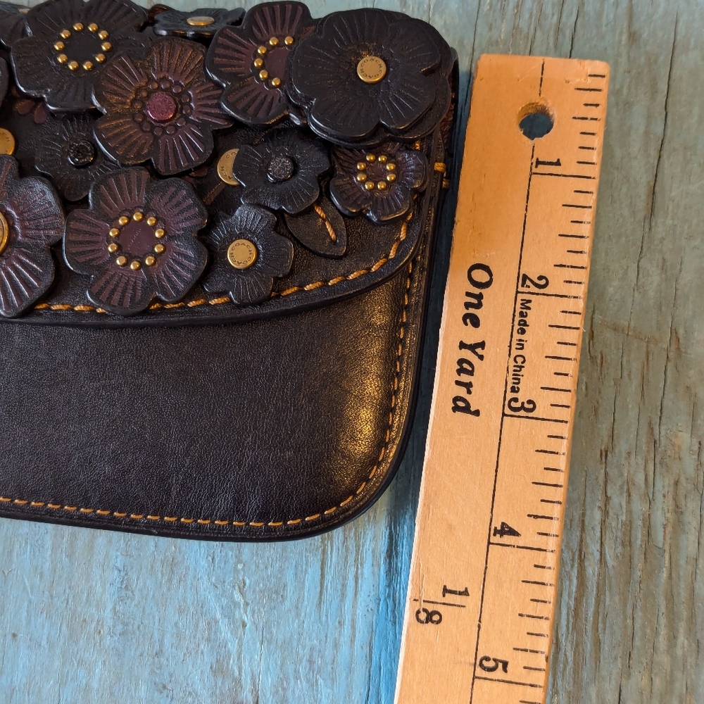 Coach 1941 tea rose wristlet/ wallet - Picture 5 of 16